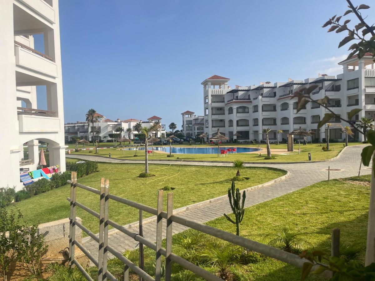 Appartement Pied Dans L Eau A Residence Beralmar أصيلة المظهر الخارجي الصورة
