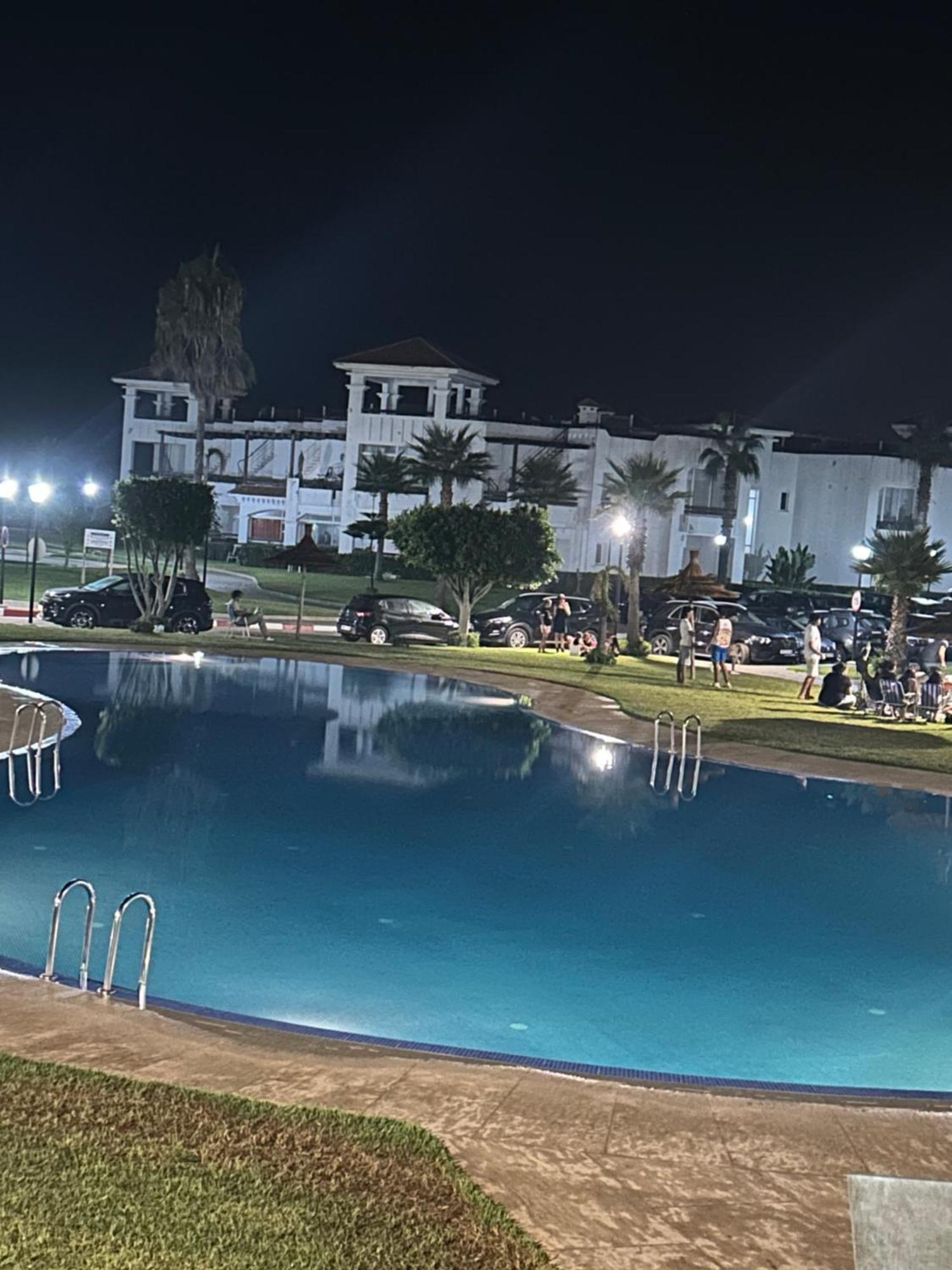 Appartement Pied Dans L Eau A Residence Beralmar أصيلة المظهر الخارجي الصورة